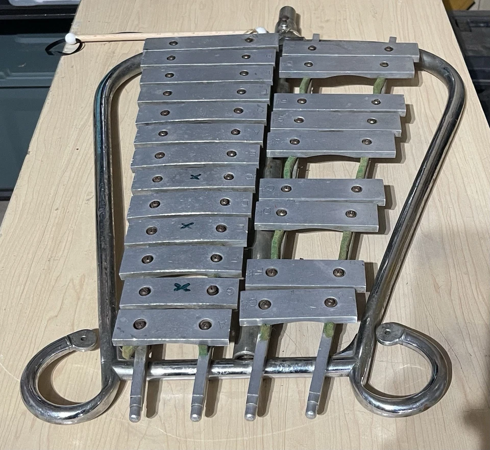 Vintage Ludwig Bell Lyra Glockenspiel 22 teclas (3 barras están fuera de sintonía) por favor leer Foto 2 de 4