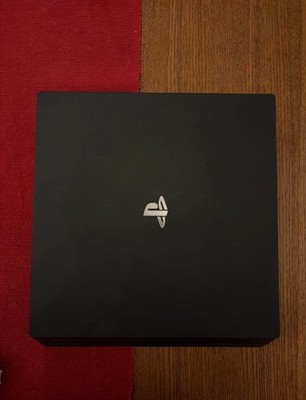 Sony PlayStation 4 Pro 1TB Heimkonsole - Schwarz