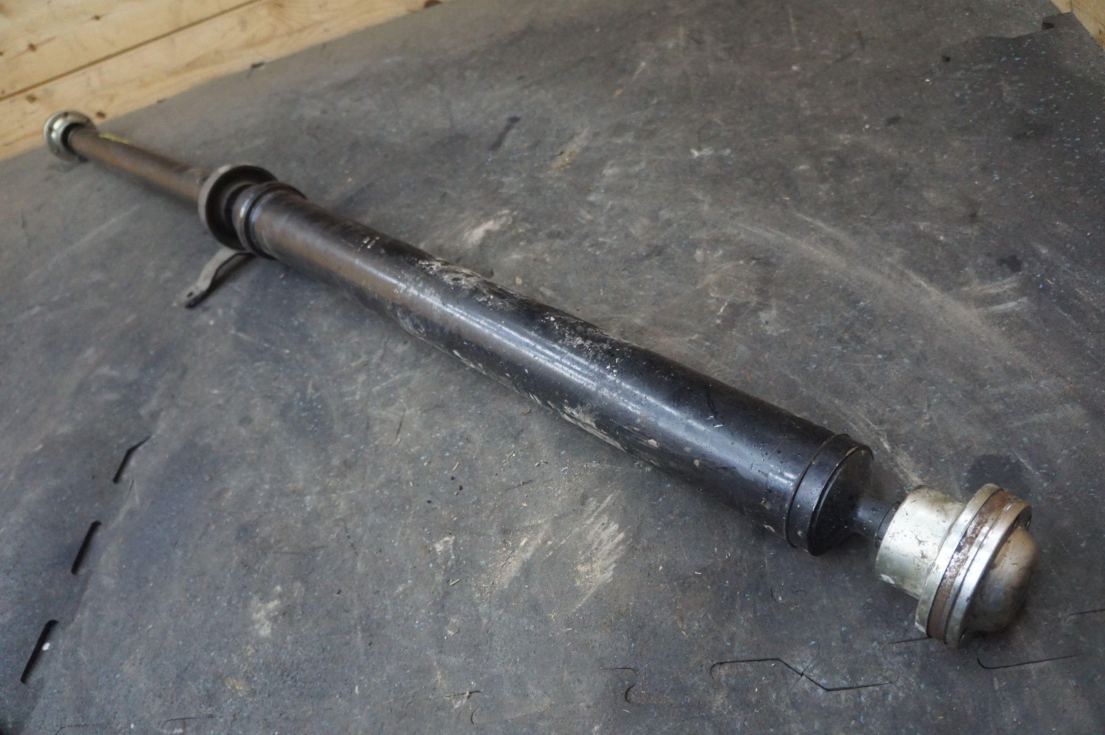 Front Prop Drive Shaft Assembly 420521101 OEM 4.2L V8 Audi R8 2008-15