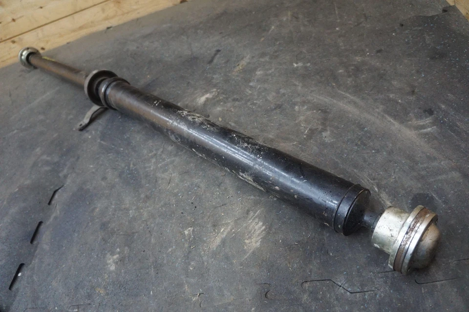 Conjunto de eje de transmisión de hélice delantero 420521101 OEM 4,2 L V8 Audi R8 2008-15 Foto 3 de 4