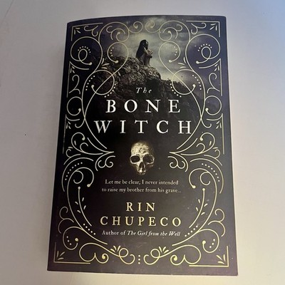The Bone Witch By Run Chupeco Paperback Book 2017 Sourcebooks Fire
