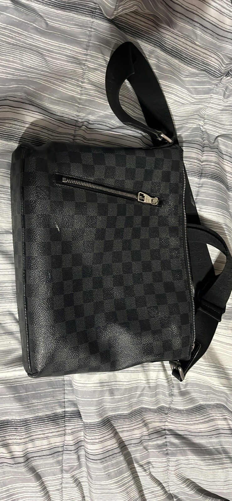 louis vuittons crossbody authentic damier Gem