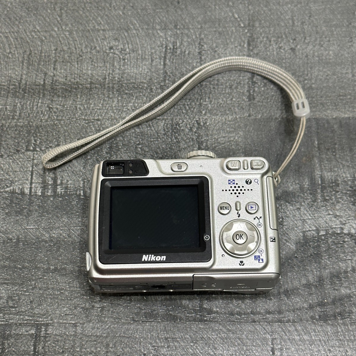 【L2281】 Nikon COOLPIX 5900 ニコン クールピクス Amazon.com : Nikon Coolpix 5900 5MP Digital Camera with 3x