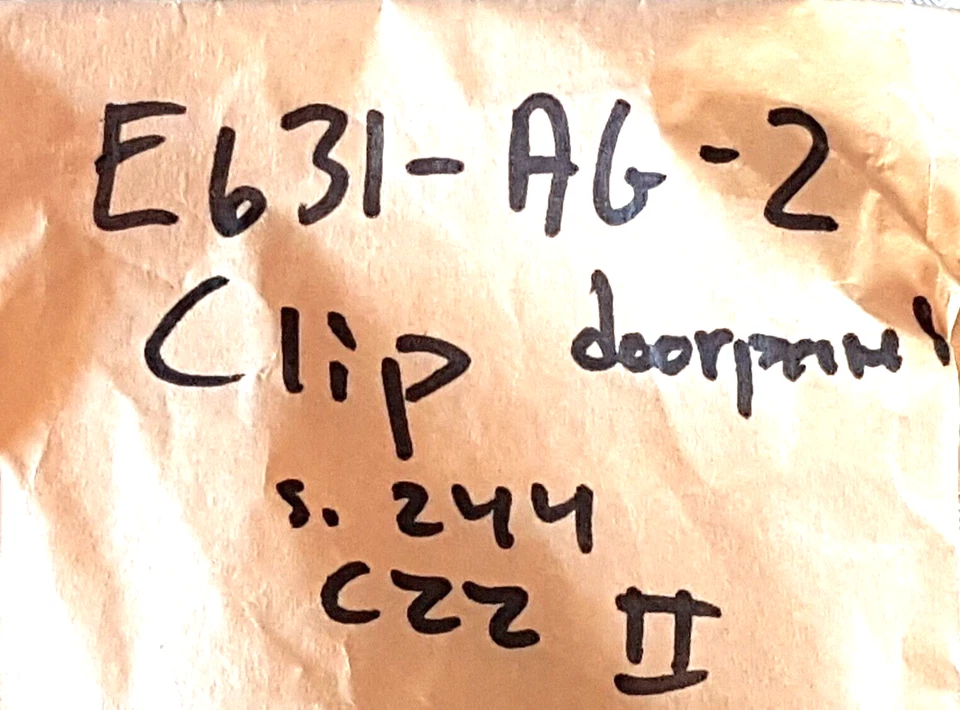 FORD CONSUL ZEPHYR ZODIAC MK II 1957/10-61 10 CLIPS MOLDURA A PUERTA E631-AG-2 ¡NUEVO EN CAJA! Foto 4 de 4