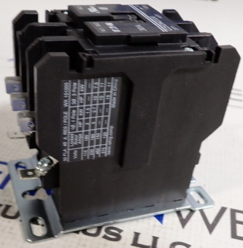 NEW - Eaton C25DND330B 30 Amp 208/240 VAC 3 Pole Definite Purpose Contactor - Picture 8 of 9