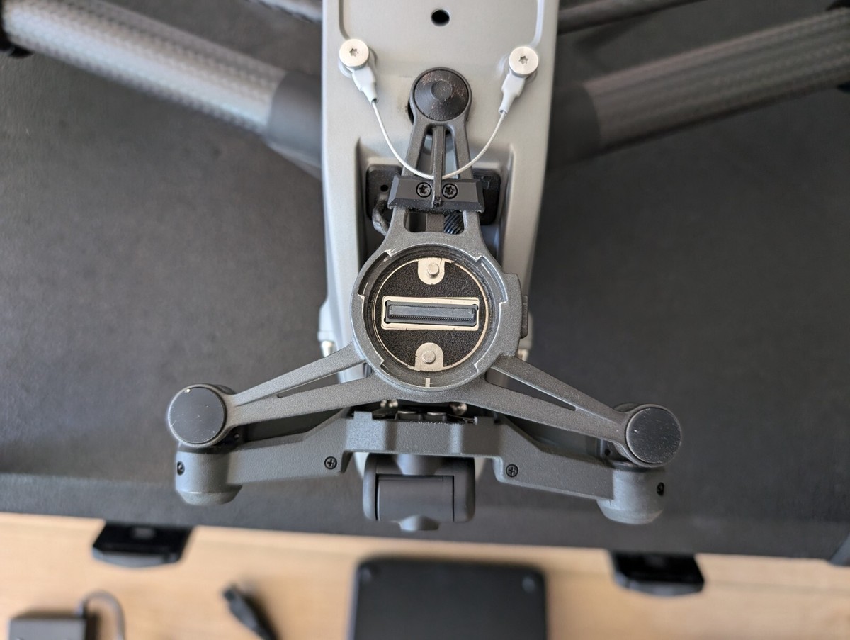 DJI Inspire 2 X7 RAW Bundle Drone Inbox | eBay DJI Inspire 2 X7 RAW Bundle Drone Inbox | eBay