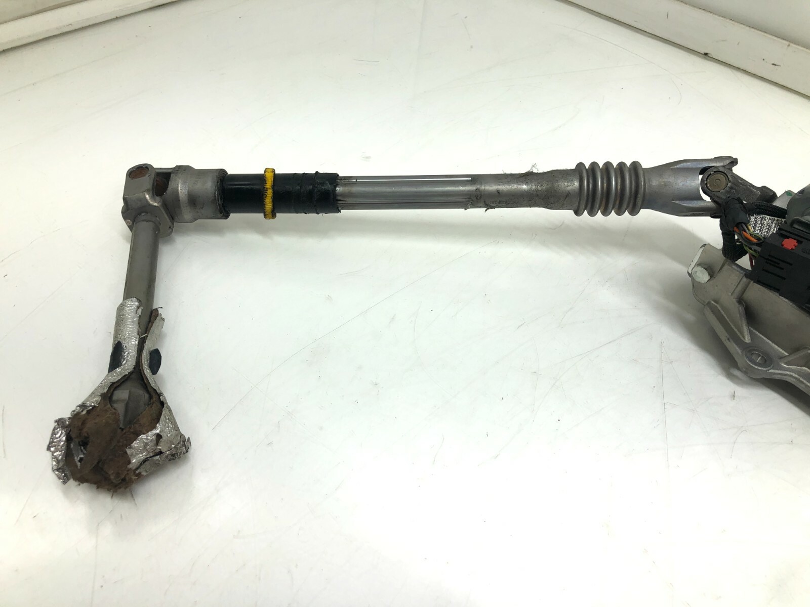 2014-2017 MASERATI GHIBLI STEERING COLUMN W/ SHAFT OEM.