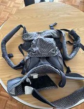 Ergobaby 360 Baby Carrier design: Dusty Blue includes Infant Insert