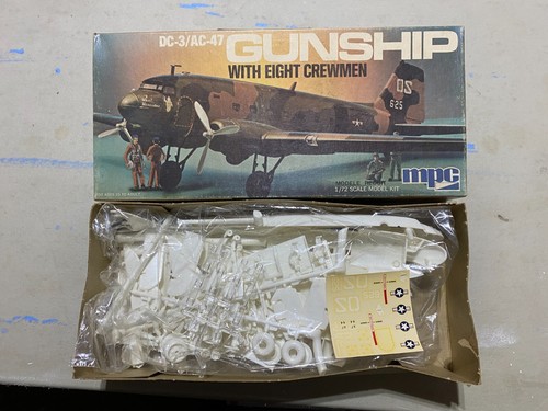 Maquette Airfix AC-47 Gunship au 1:72 en Boite