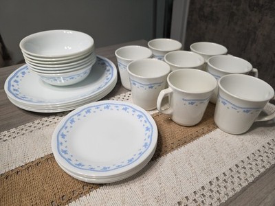 VTG Corning Ware Corelle Blue 8x Coffee Mugs, 6 Saucers, 7 Bowls, 6x 10'' Plates!