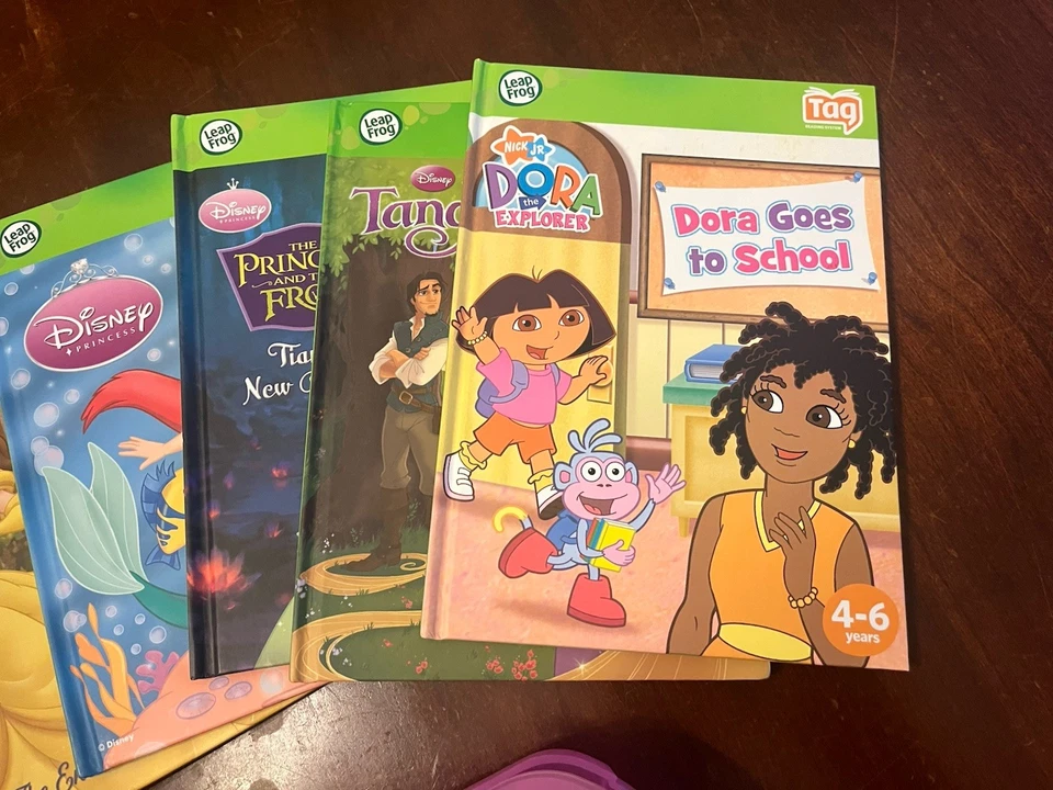 LeapFrog Tag Reading System with Case and 7 Books Tested Working - Image 2 of 4