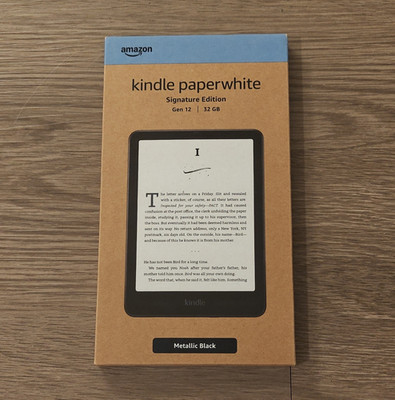 Amazon Kindle Paperwhite Signature Edition 12th Gen 32GB 7in Metallic Black
