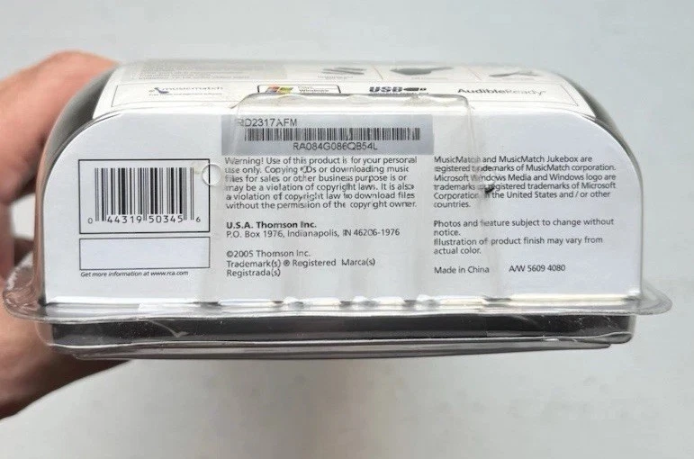 RCA Lyra RD2317FM 1GB Portable MP3 Player SD Card Slot w/  FM Tuner NEW SEALED - Image 3 of 4