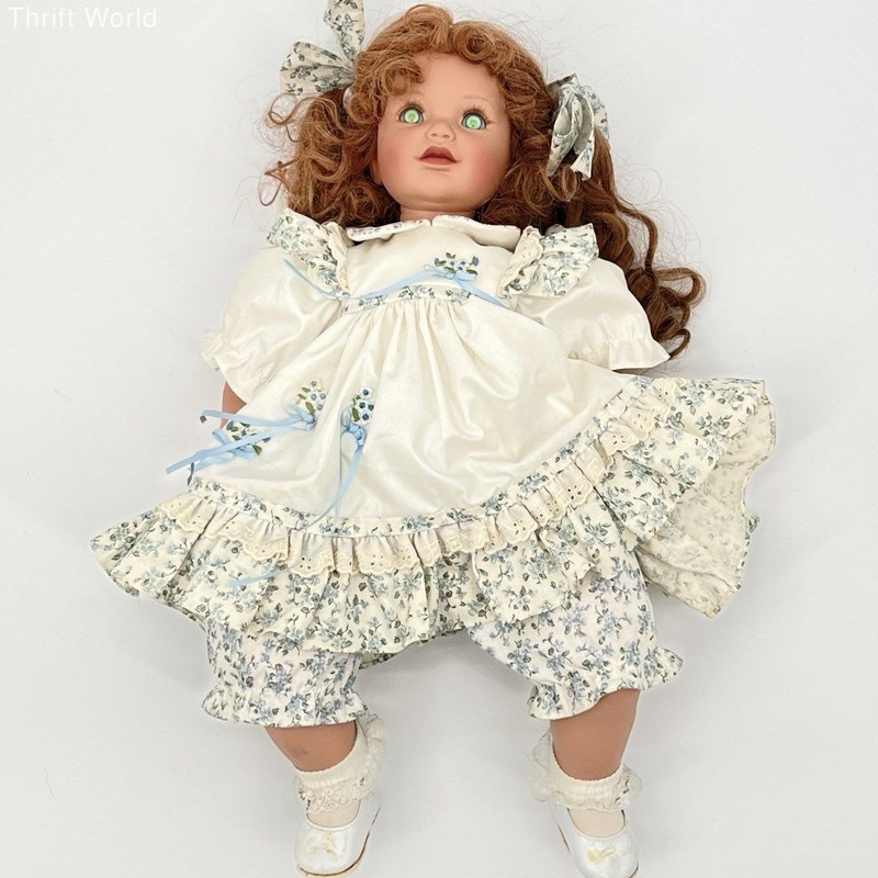 Susan Wakeen Doll 1995 Vintage 21 Inch Vinyl Red Hair Green Eyes Floral Dress