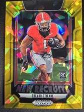2025 Panini Prizm Draft Picks - New Recruits Trevor Etienne #24 Gold Ice RC