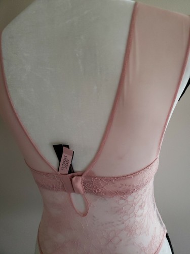 Victoria's Secret ~ Pink ~ One Piece Bodysuit ~ Teddy ~ Lace/Sheer ~ Size 32C - Picture 7 of 12