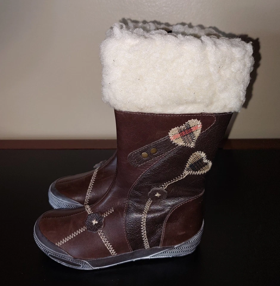 NUEVAS Niñas UMI Marrón Corazón Botas 8" Alto Cremallera Lateral Talla 11.5 Foto 2 de 4