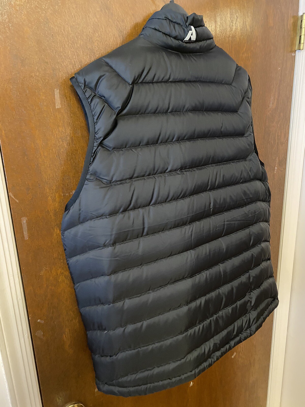 Eddie Bauer Men’s Large, Downlight Vest, 800 Fill Down, First Ascent