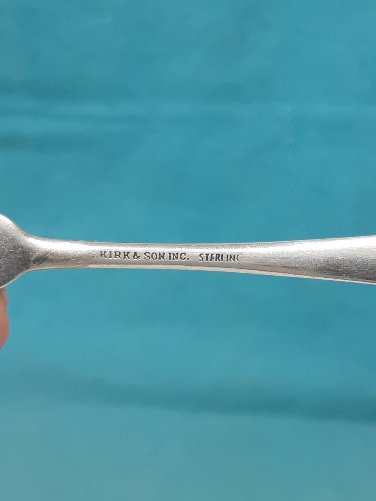 Kirk Repoussé Sterling Two Tined Pickle Fork Post 1924 5 5/8" 0.68 ozt