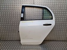Porte arrière et accessoires Toyota YARIS II