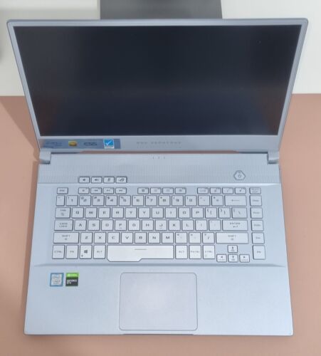 Asus ROG Zephyrus M GU502GU laptop - with accessories - Picture 1 of 12