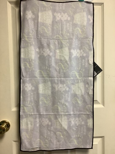 Devant 16”x32” Drive For Show Putt For Dough Print Golf Towel - Picture 2 of 3