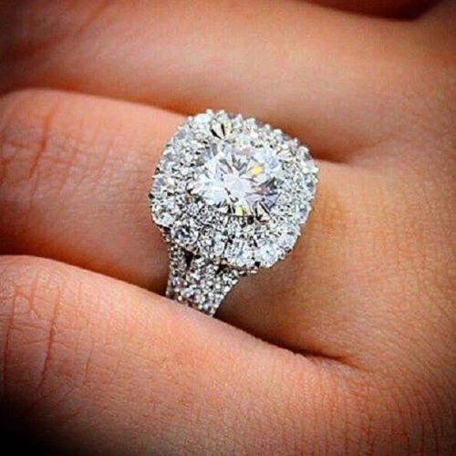 Bague De Fiançailles Double Halo Diamant Simulé 3,25 Carats - Or Blanc 14k, Taille Personnalisable