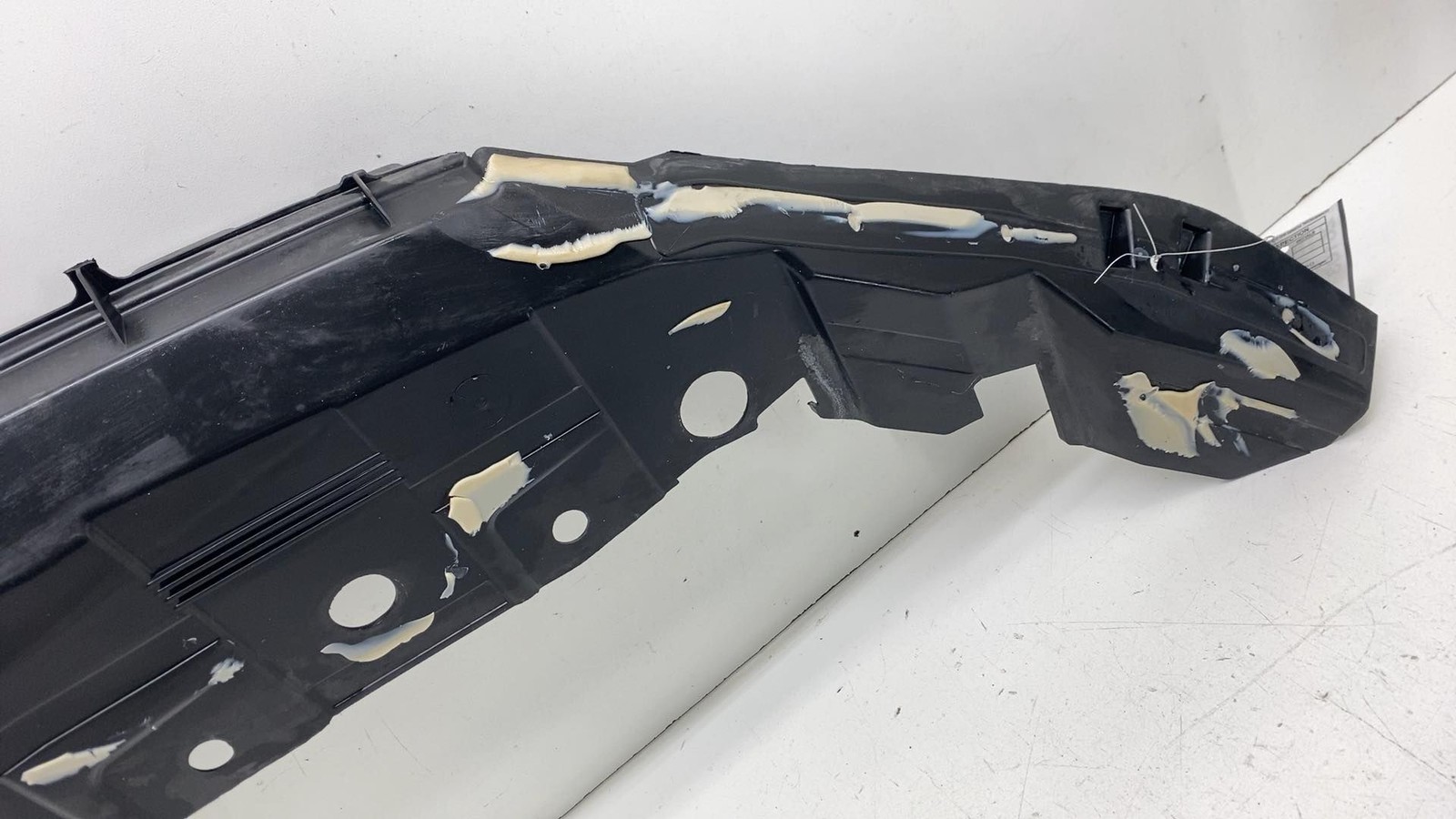 ⭕ 14-20 Maserati Ghibli Front Upper Bumper Reinforcement Support Beam 670100925