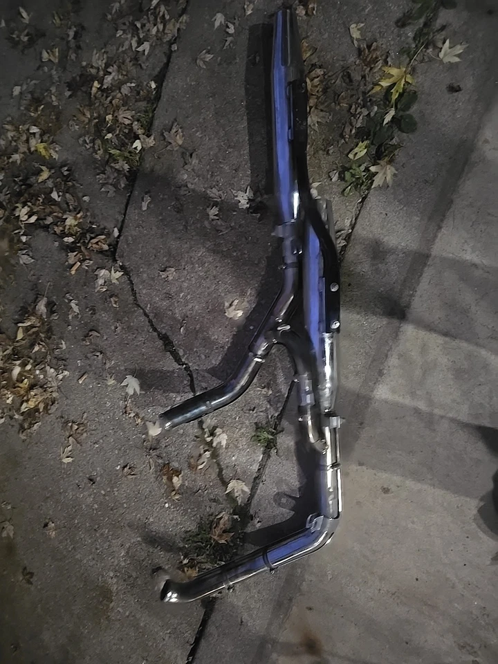 Harley Davidson Exhaust Pipes - Image 3 of 4