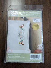 TOBIN #T232136 Stamped Pair Standard Pillowcase w/"Retro CATS" x Hand Embr, NEW