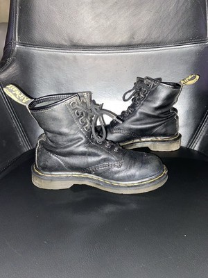 Dr. Martens Air Wair Black Leather Boots Women s Size 6