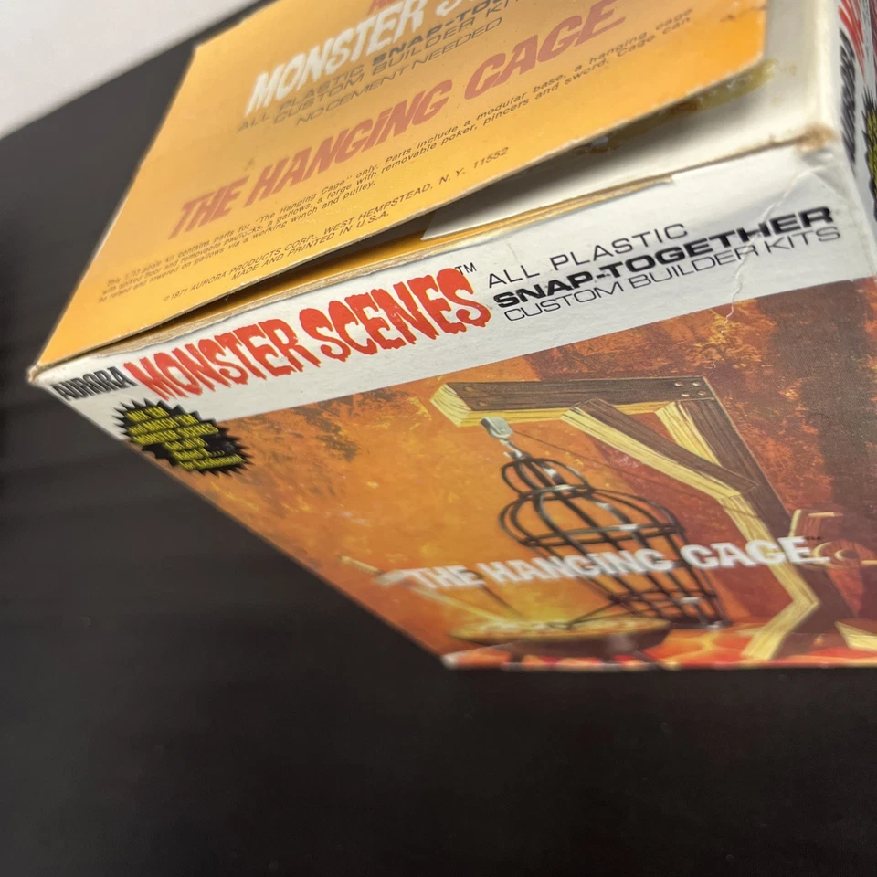 1971 Aurora The Hanging Cage Monster Scenes Factory Sealed Model 637-200 - Image 3 of 4