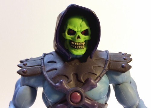 MOTU PERSONALIZADO He-Man Masters Universe Classics Skeletor Cabeza de Neón + Capucha Preventa - Imagen 4 de 8