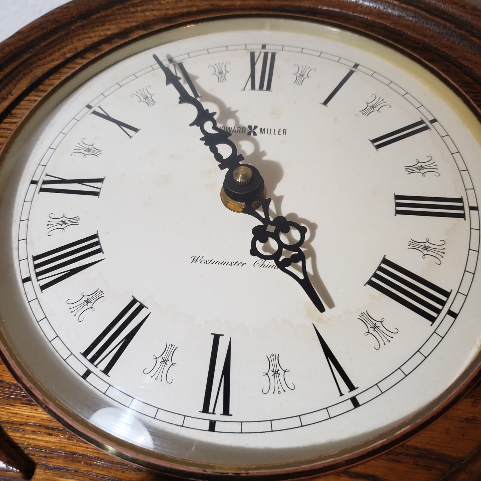 Vintage Howard Miller Model #613-103 Westminster Chime Oak Mantle Clock  Quartz