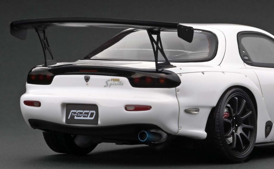 イグニッションモデル 1/18 FEED RX-7 IG2047 ホワイト 1/18 Ignition Model Mazda RX7 FD3S FEED White wtih Carbon