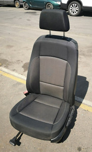 BMW E87 1 er 2/3 Türig Fahrersitz vorne links