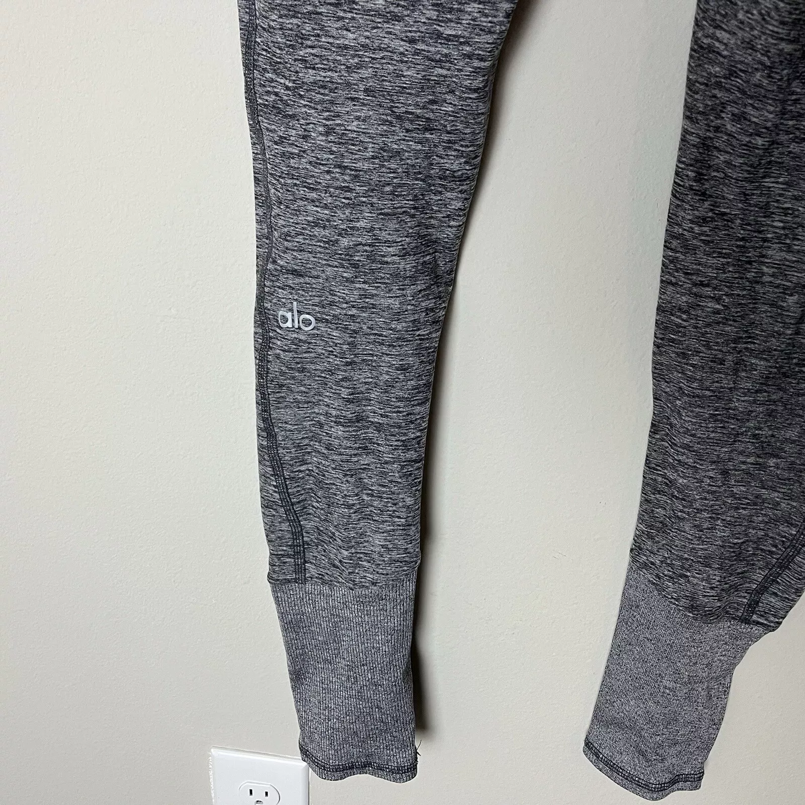 alo-yoga heather athletic gym fitness exercise workout leggings