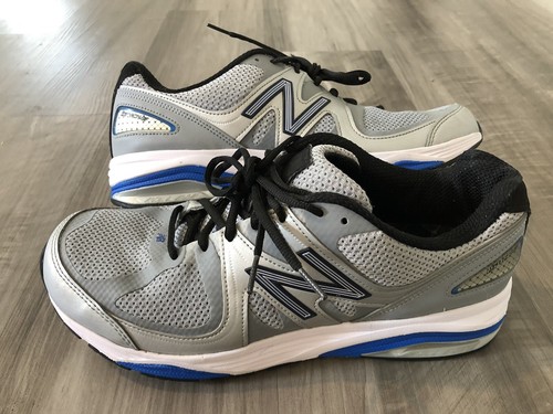 New Balance Men's Size 9 Silver Blue 