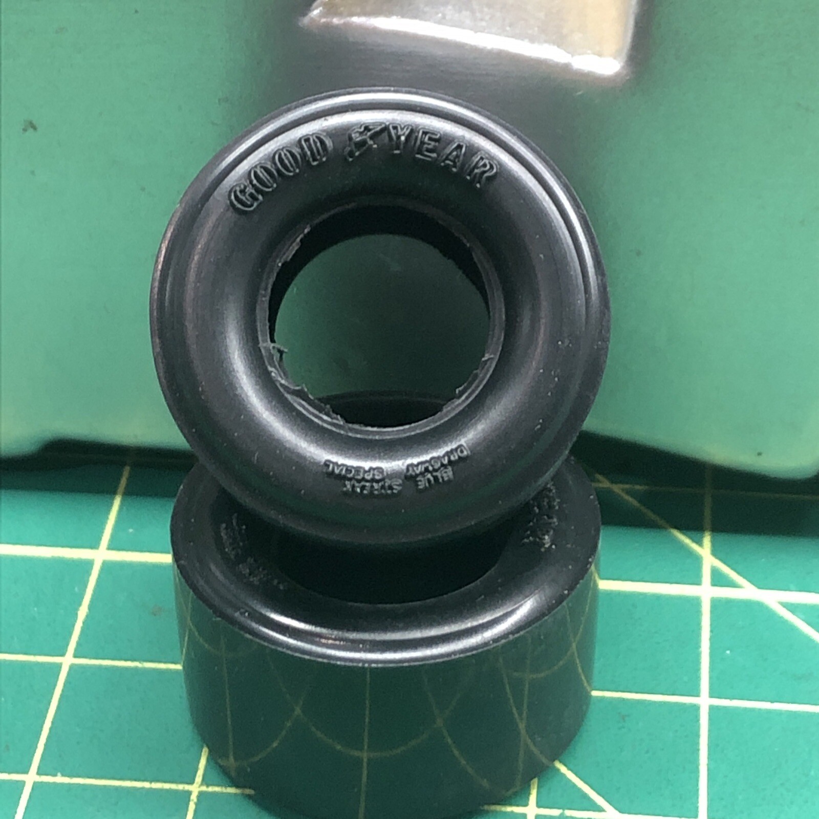 2) Goodyear Drag Racing Slicks Pro Stock Funny Car AMT 1/25 LBR Model