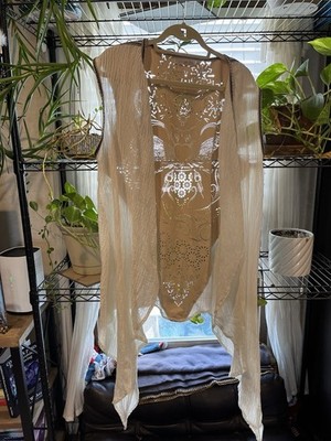 Yoshi Zen Beige/Cream Long Open Sleeveless Crochet Cut-Out Vest M/L