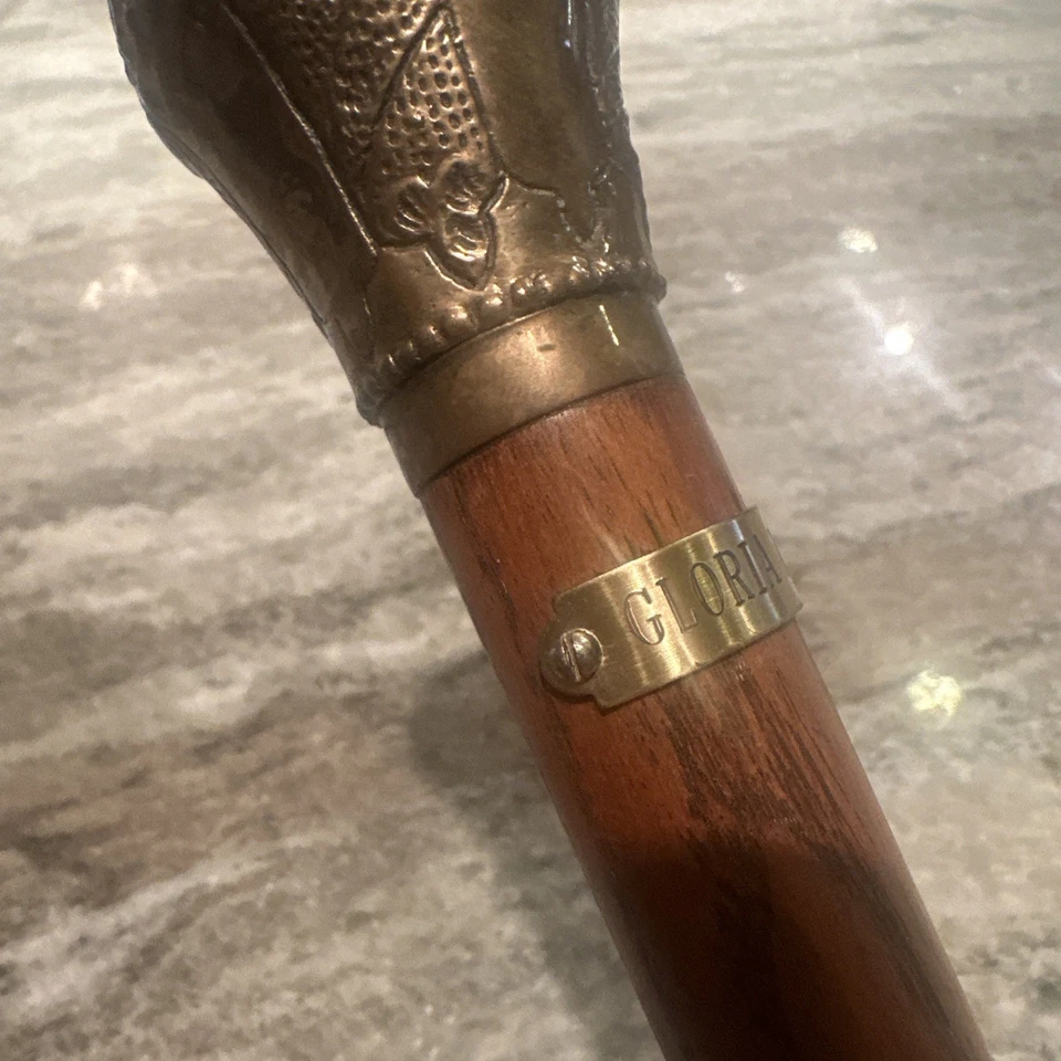 Bengala de latão feita sob medida para uma mulher muito especial - Imagem 2 de 4