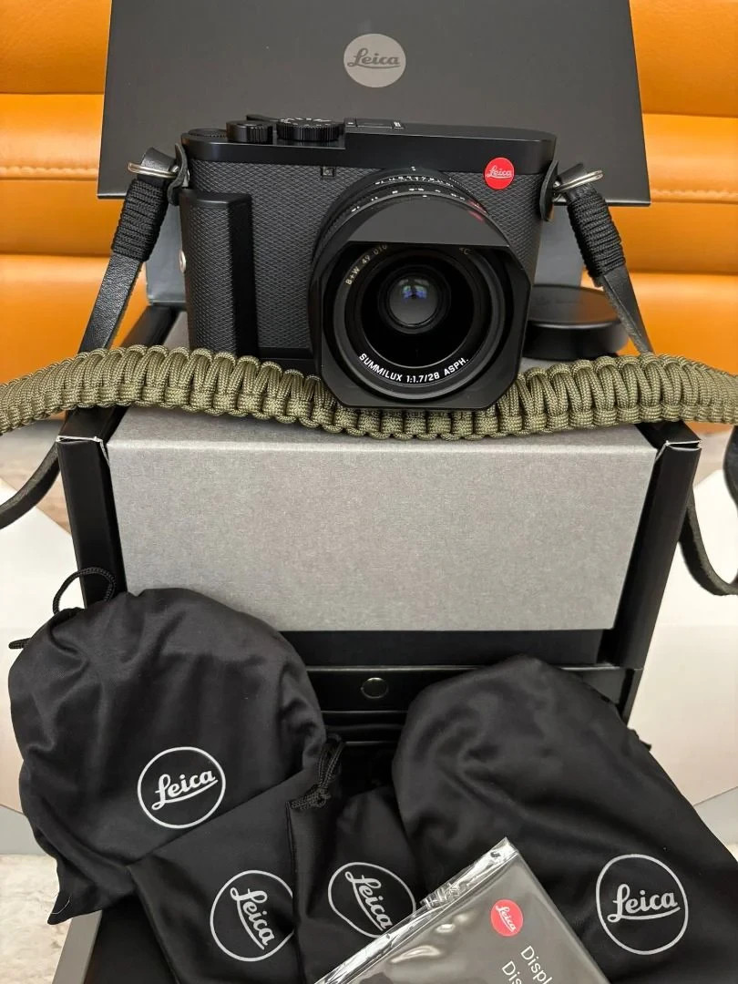 LeicaQ2|BonusIncluded