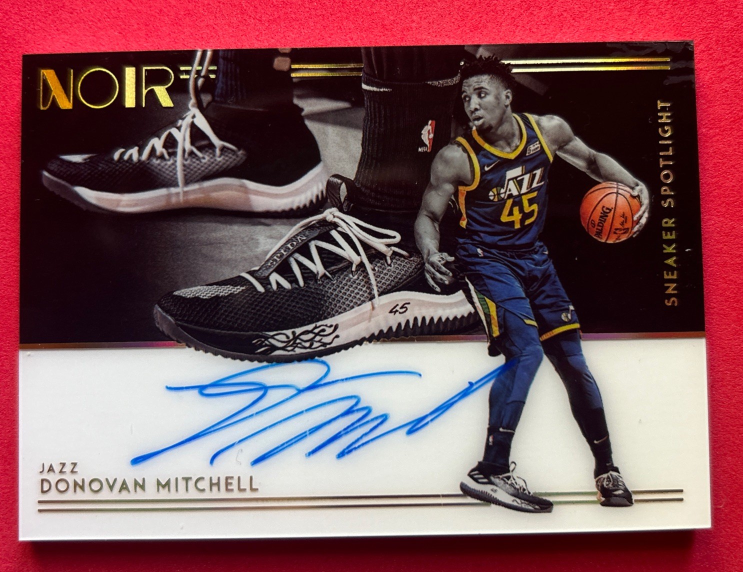 DONOVAN MITCHELL 2018-19 PANINI NOIR 2ND YR SNEAKER SPOTLIGHT AUTOGRAPH AUTO /99