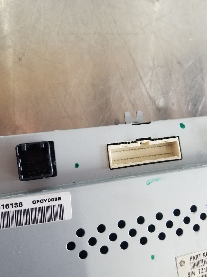 Info-GPS-TV Screen Fits 2014 Maserati Ghibli