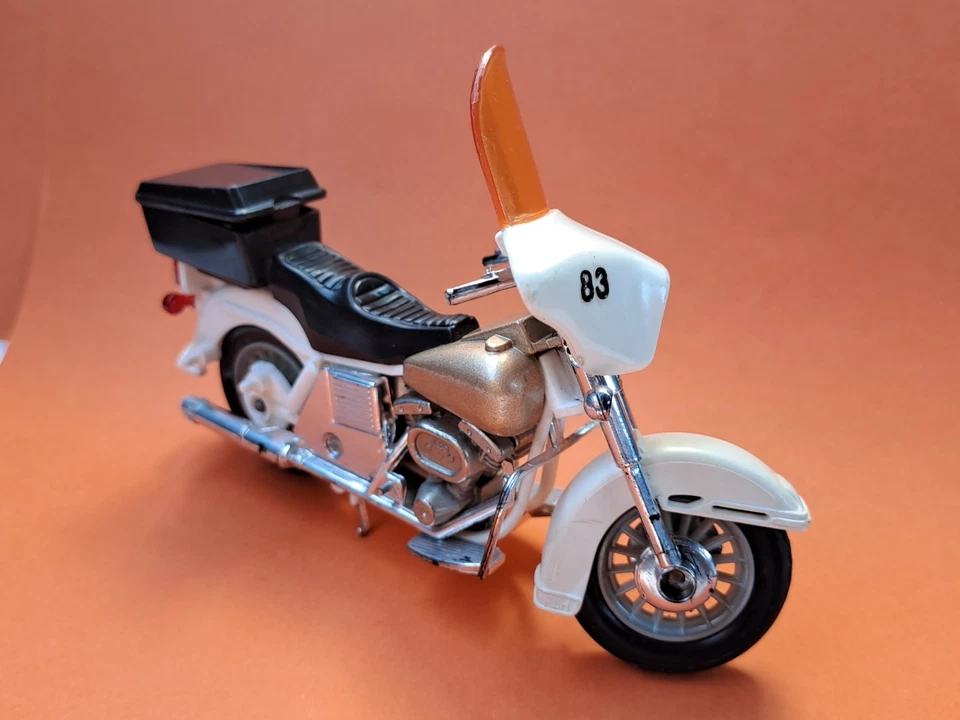 MATCHBOX - HARLEY-DAVIDSON K-83 1200 🔹 - Immagine 2 di 4