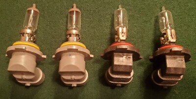Lot of 10 - SYLVANIA 9005 9005 GE 893 Bulbs.