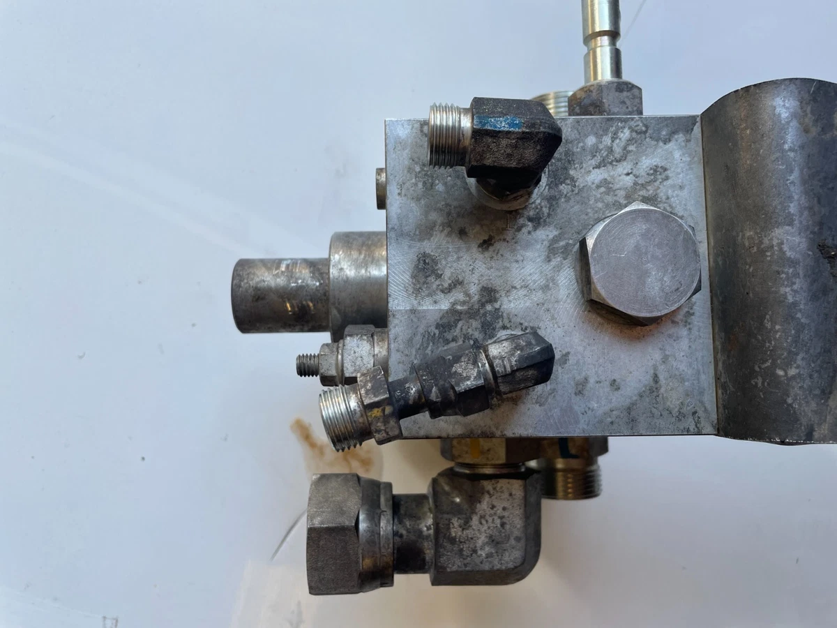 Case 580 Newholland Open Center Hydraulic Valve - 84247109 | eBay