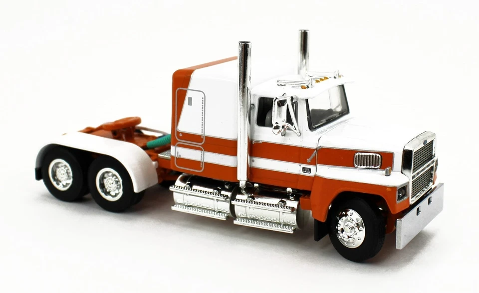 DCP 1:64 *WHITE & ORANGE* Ford LTL 9000 60" Flattop Semi Truck *NIB* - Image 3 of 4