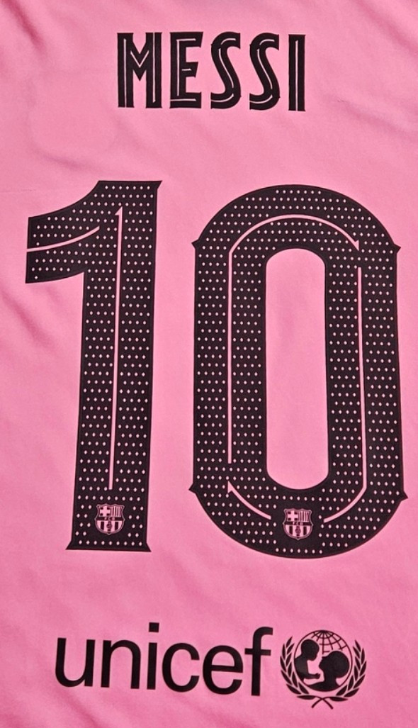 ウェア FC Barcelona Jersey Size M PiNK Amazon.com : NIKE Men's Soccer F.C. Barcelona Third Jersey