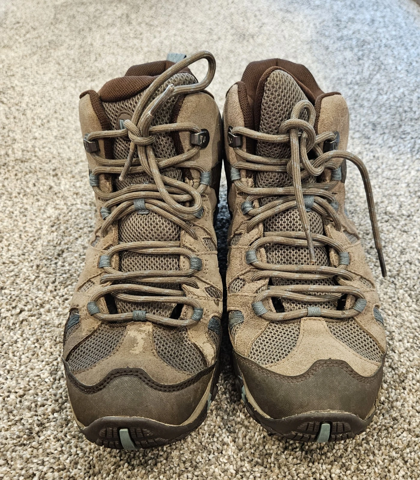 MERRELL Women's 10 Deverta 2 Mid Waterproof Hiking Boot. Outdoors. Camping.